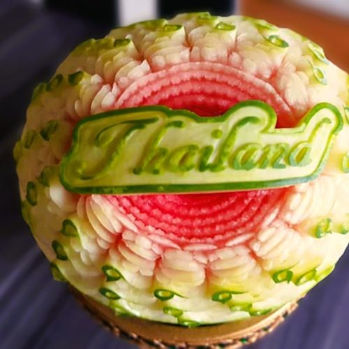 3 Sculptures sur fruits